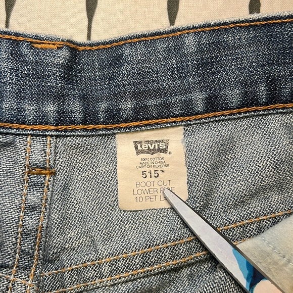 Vintage Levi 515’s Cut off denim Jean Short. Size 10 - Picture 8 of 10